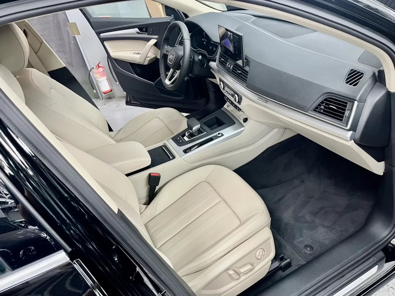 audi:q5:20-45-tfsi-gasolina-prestige-quattro-s-tronic:4-portas:2025-12