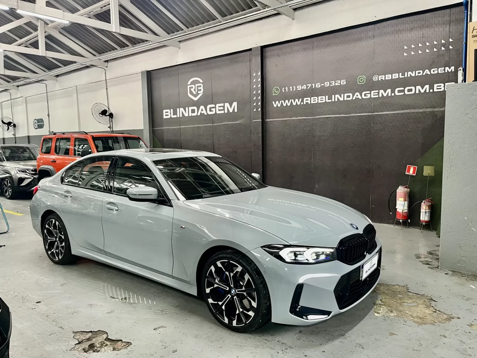 bmw-330e-2-0-16v-turbo-hibrido-m-sport-automatico-04