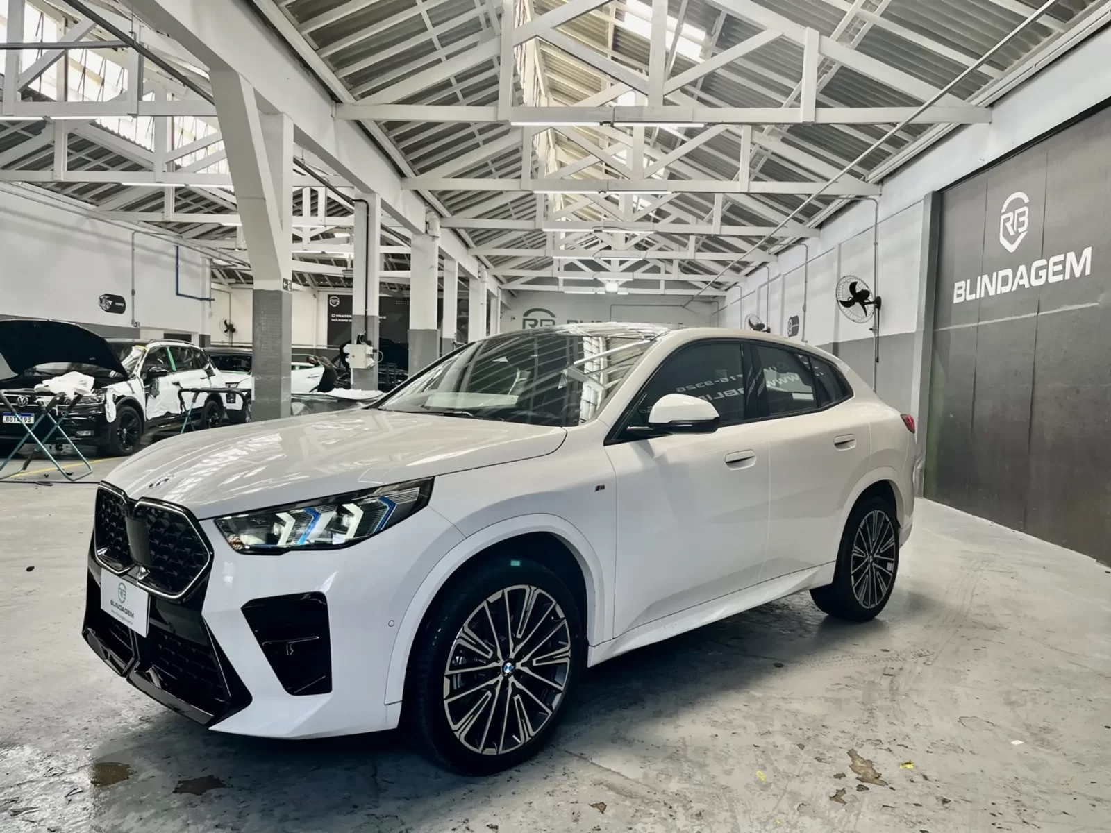 bmw-x2-20-turbo-gasolina-xdrive20i-m-sport-steptronic-4-portas-2024-2025-03