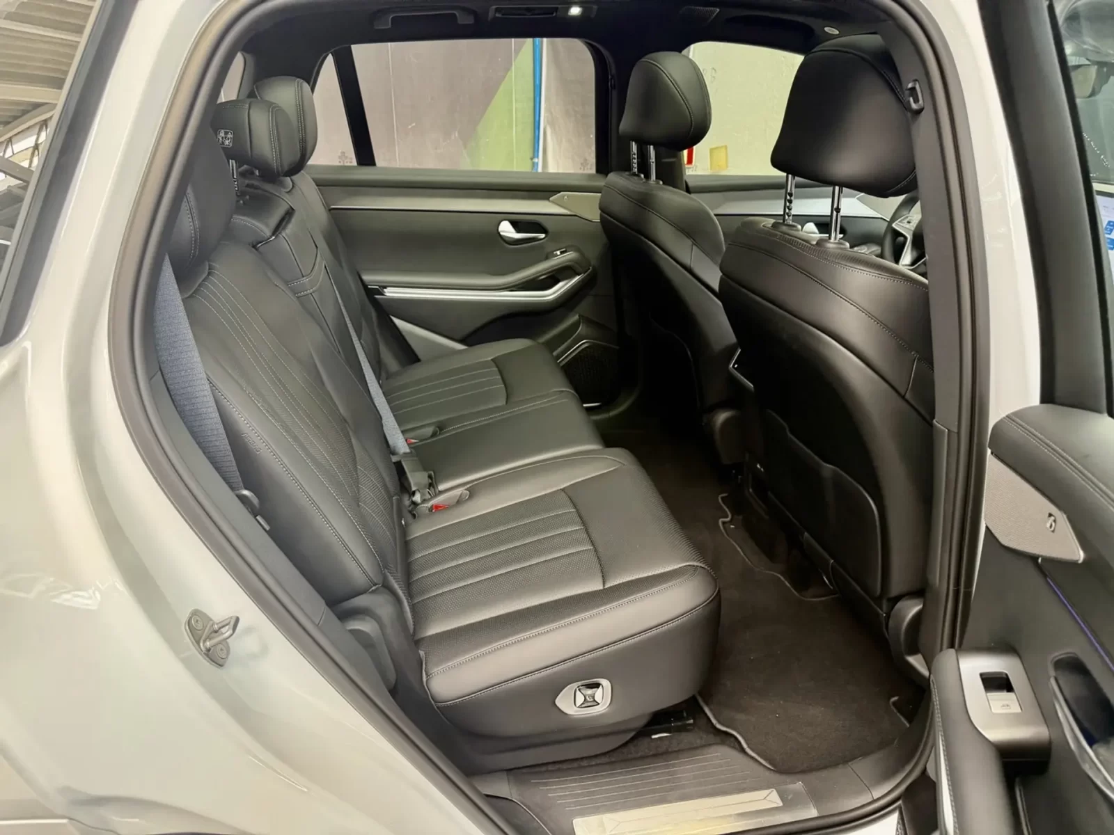 byd-atto-8-1-5-turbo-phev-awd-automatico-09