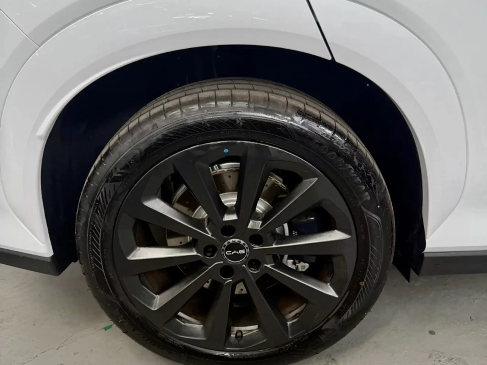 byd-atto-8-1-5-turbo-phev-awd-automatico-12