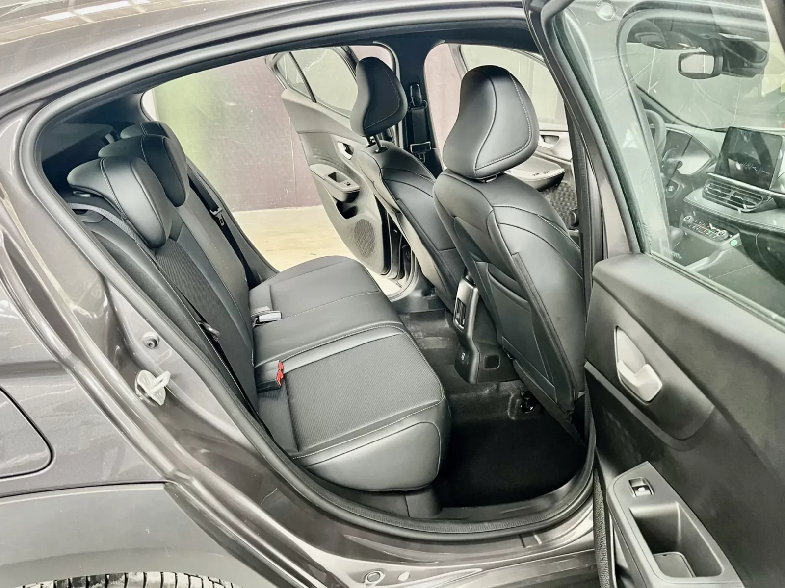 fiat-fastback-1-0-turbo-200-hybrid-impetus-cvt-11