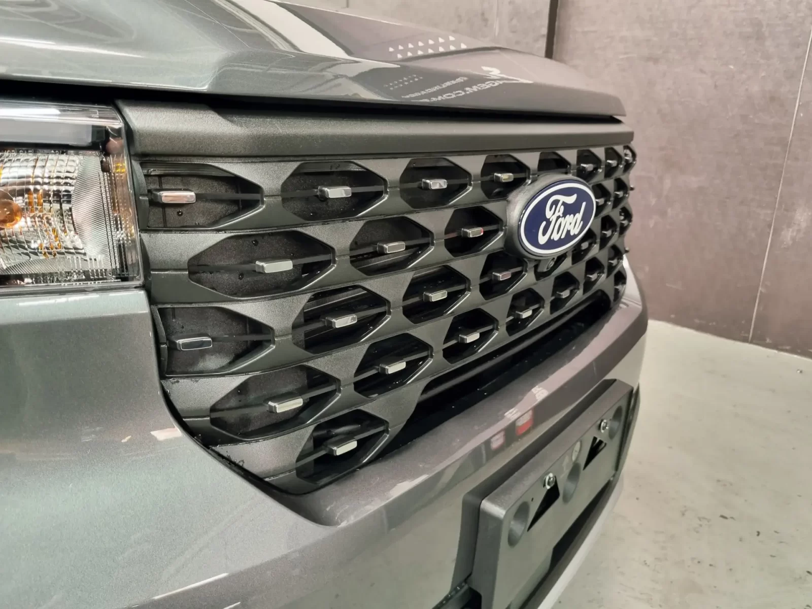 ford-maverick-2-5-hybrid-lariat-ecvt-08