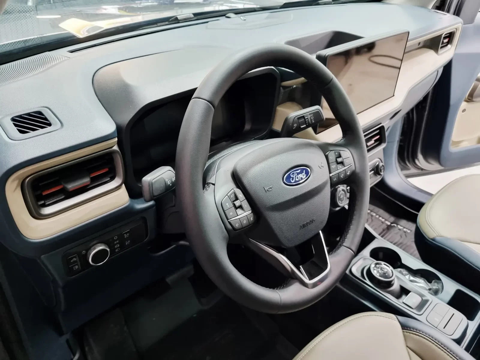 ford-maverick-2-5-hybrid-lariat-ecvt-11