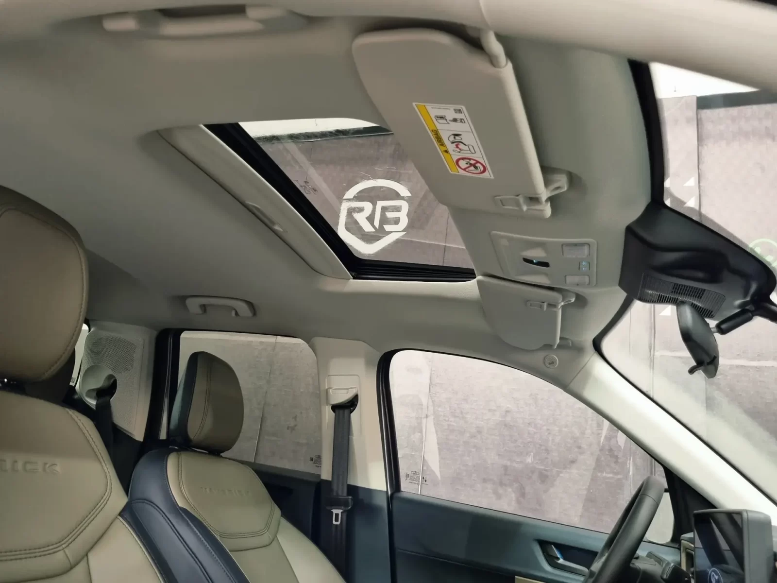 ford-maverick-2-5-hybrid-lariat-ecvt-17