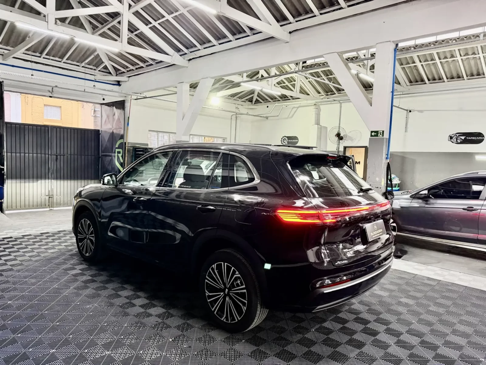 geely-ex5-emi-1-5-phev-max-edht-05