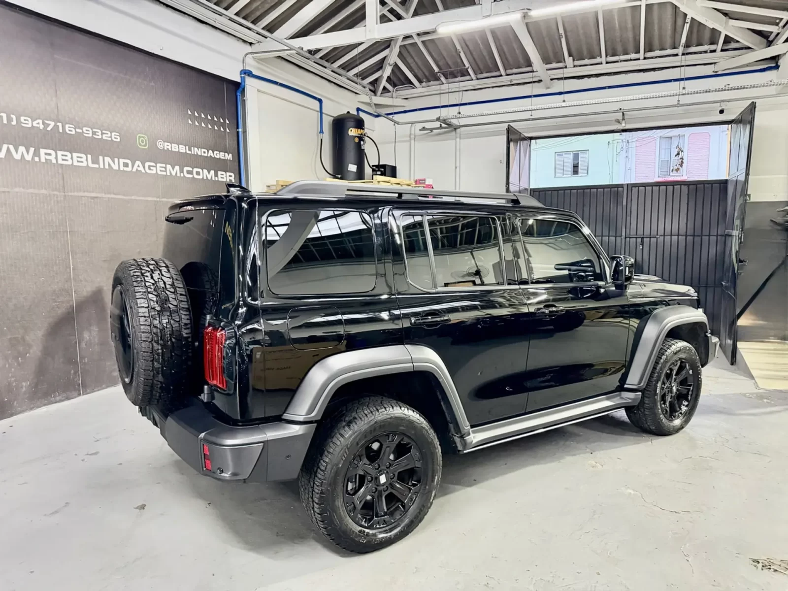 gwm-tank-300-2-0-hi4t-phev-4x4-9hat-06