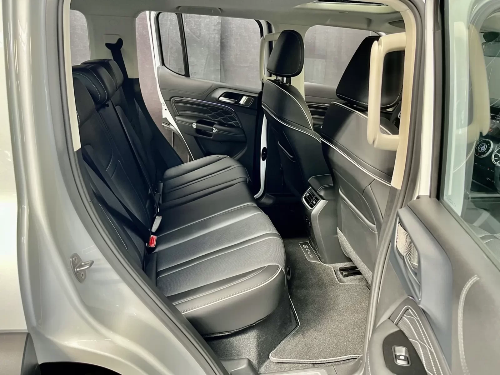gwm-tank-300-20-hi4-t-phev-4x4-9hat-4-portas-2025-11