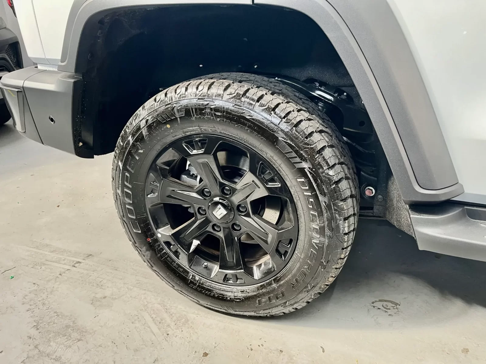 gwm-tank-300-20-hi4-t-phev-4x4-9hat-4-portas-2025-14