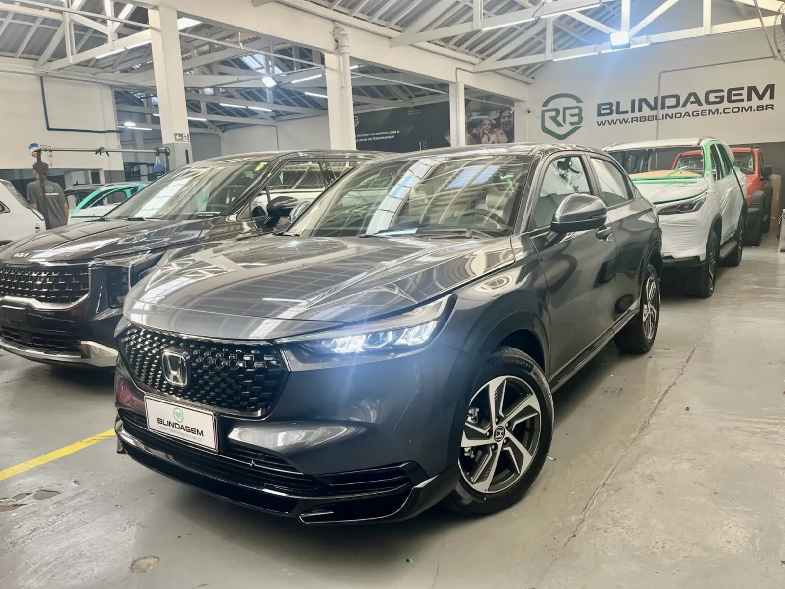 honda-hrv-1-5-di-ivtec-turbo-flex-touring-cvt-01