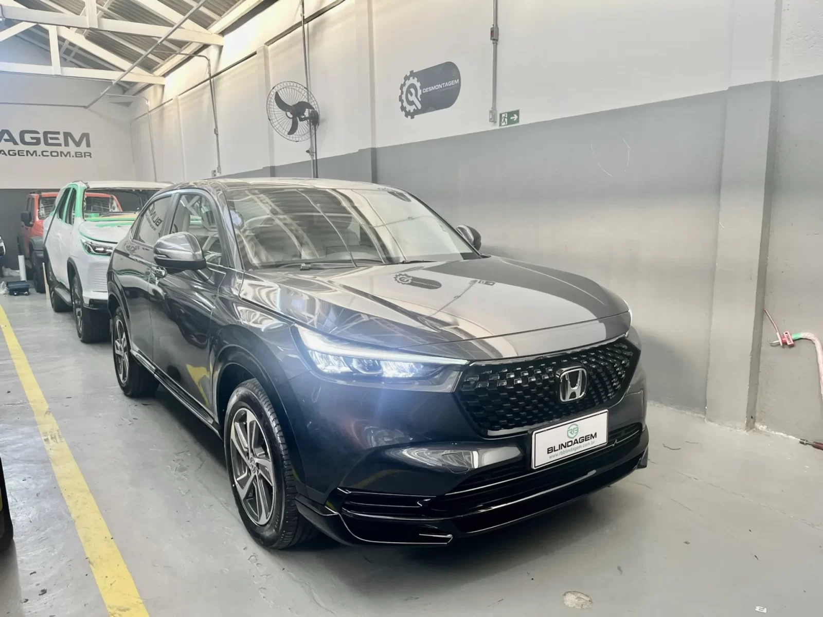 honda-hrv-1-5-di-ivtec-turbo-flex-touring-cvt-02