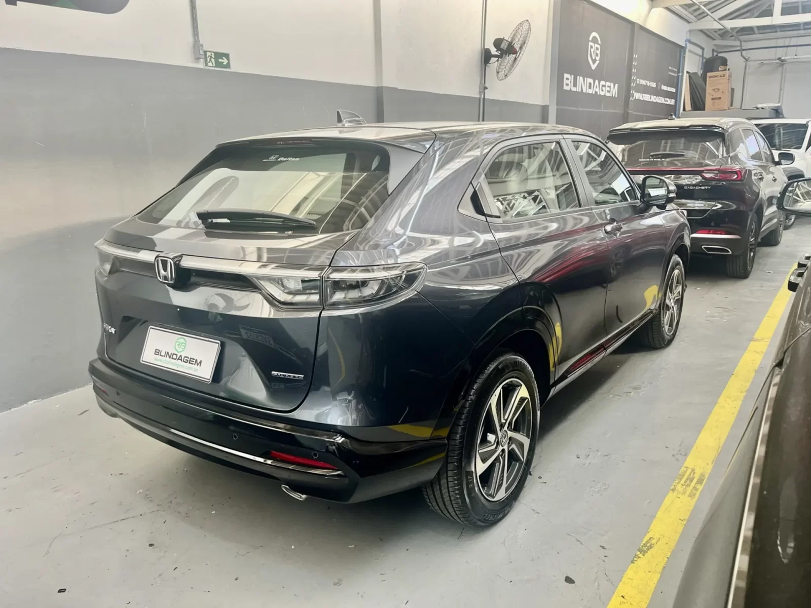 honda-hrv-1-5-di-ivtec-turbo-flex-touring-cvt-04
