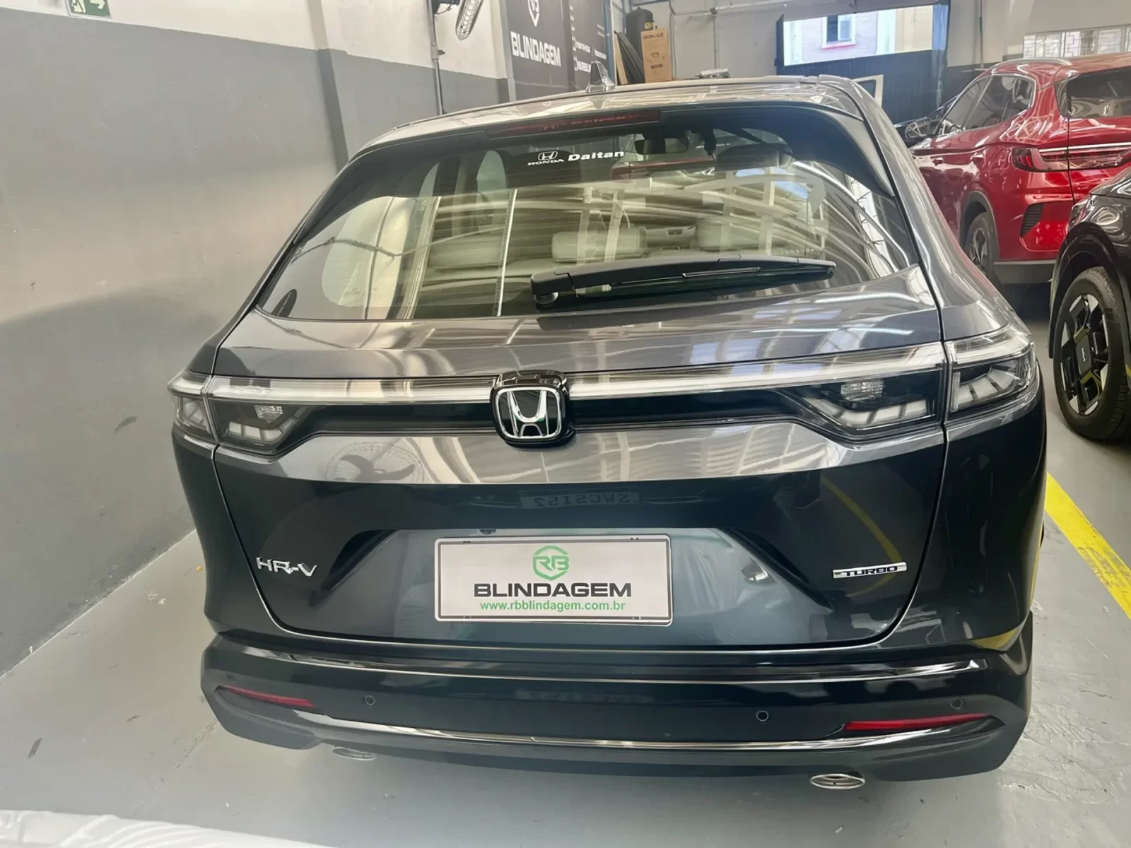 honda-hrv-1-5-di-ivtec-turbo-flex-touring-cvt-06