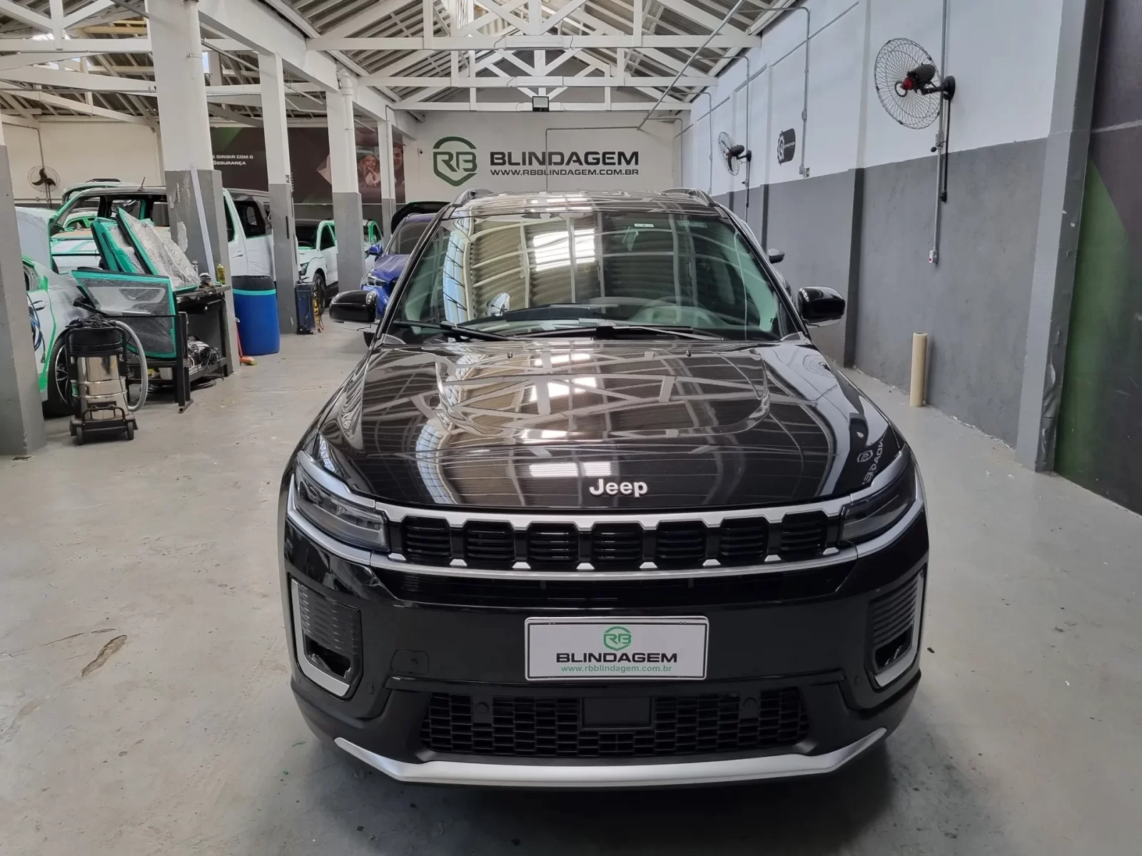 jeep-commander-1-3-t270-turbo-flex-limited-at6-02