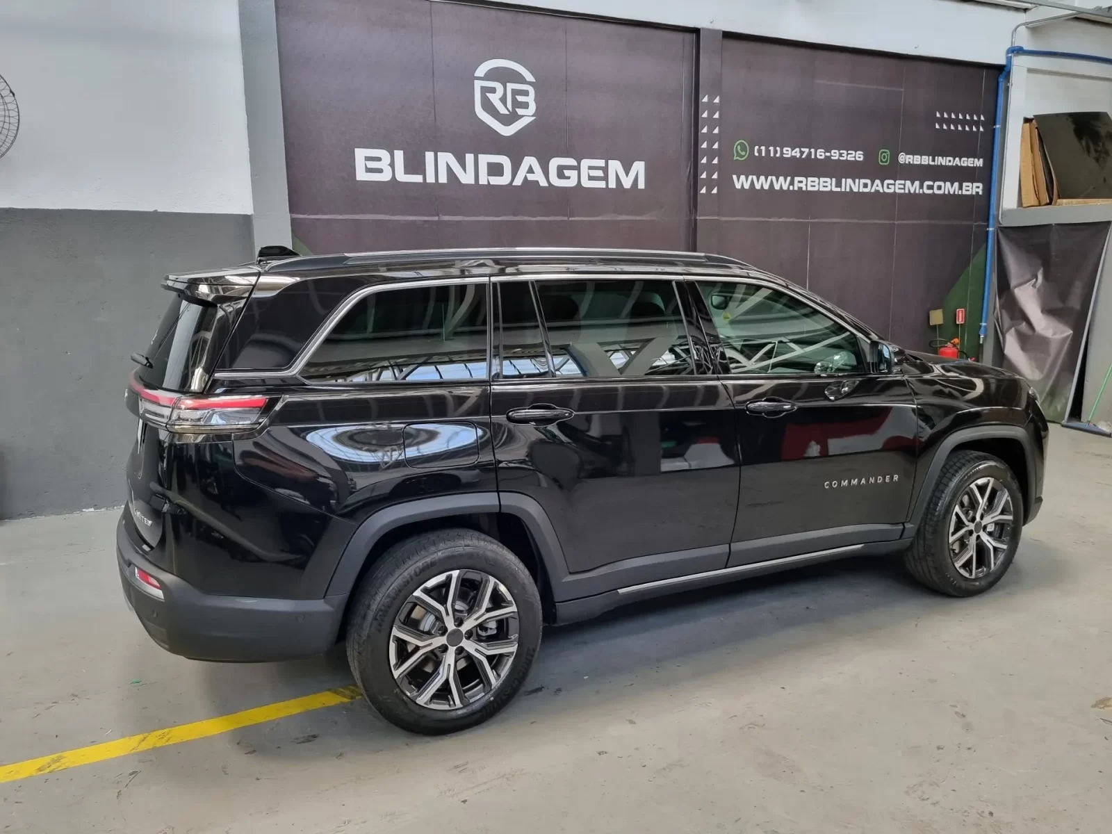 jeep-commander-1-3-t270-turbo-flex-limited-at6-07