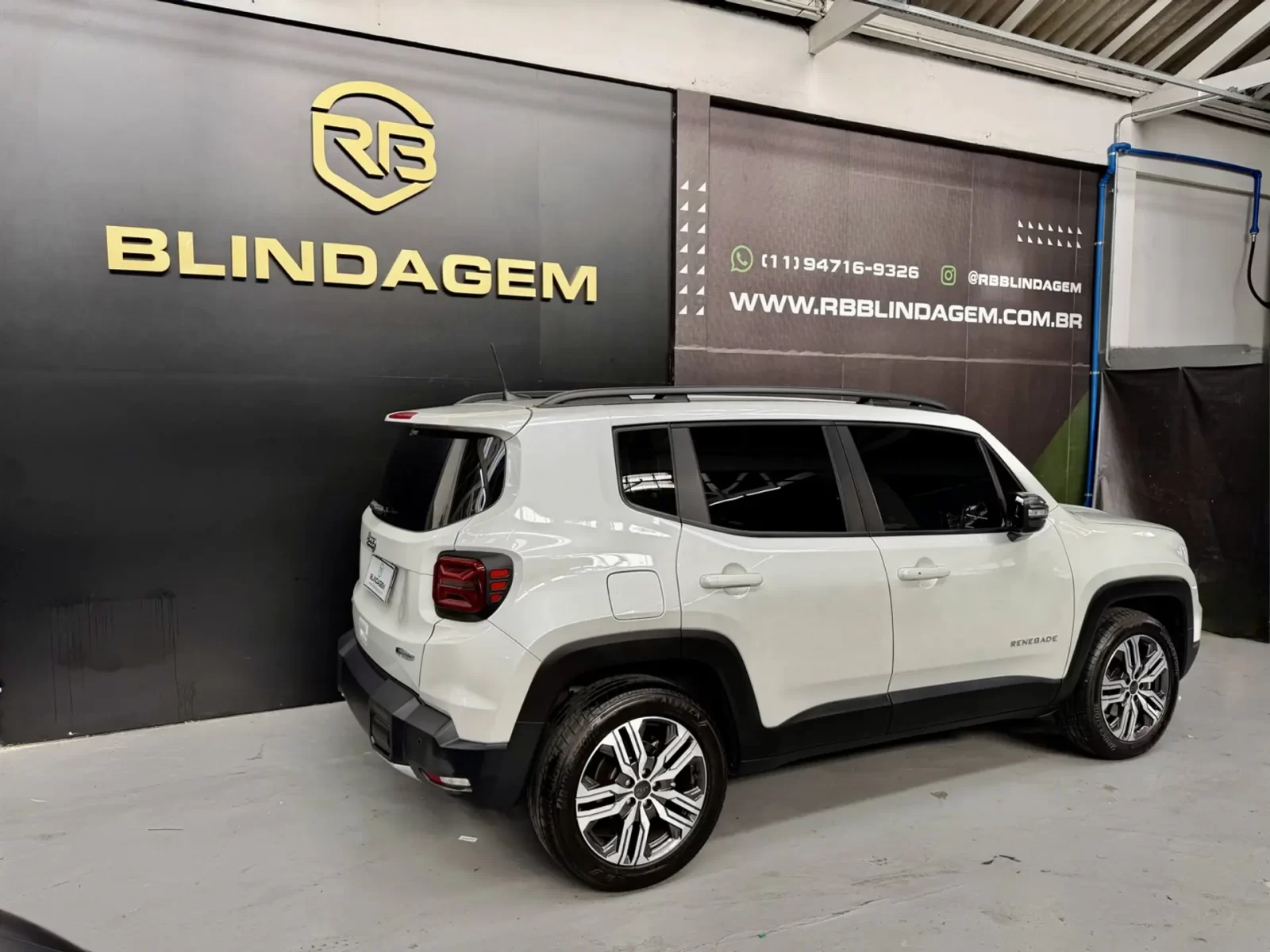 jeep-renegade-1-3-t270-turbo-mhev-longitude-at6-05