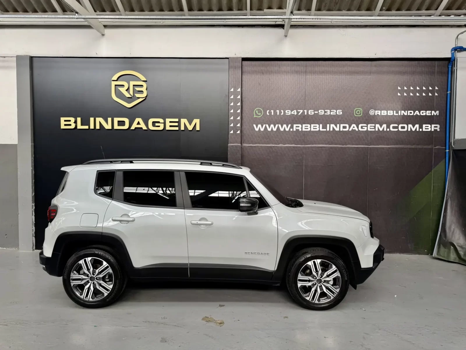 jeep-renegade-1-3-t270-turbo-mhev-longitude-at6-06