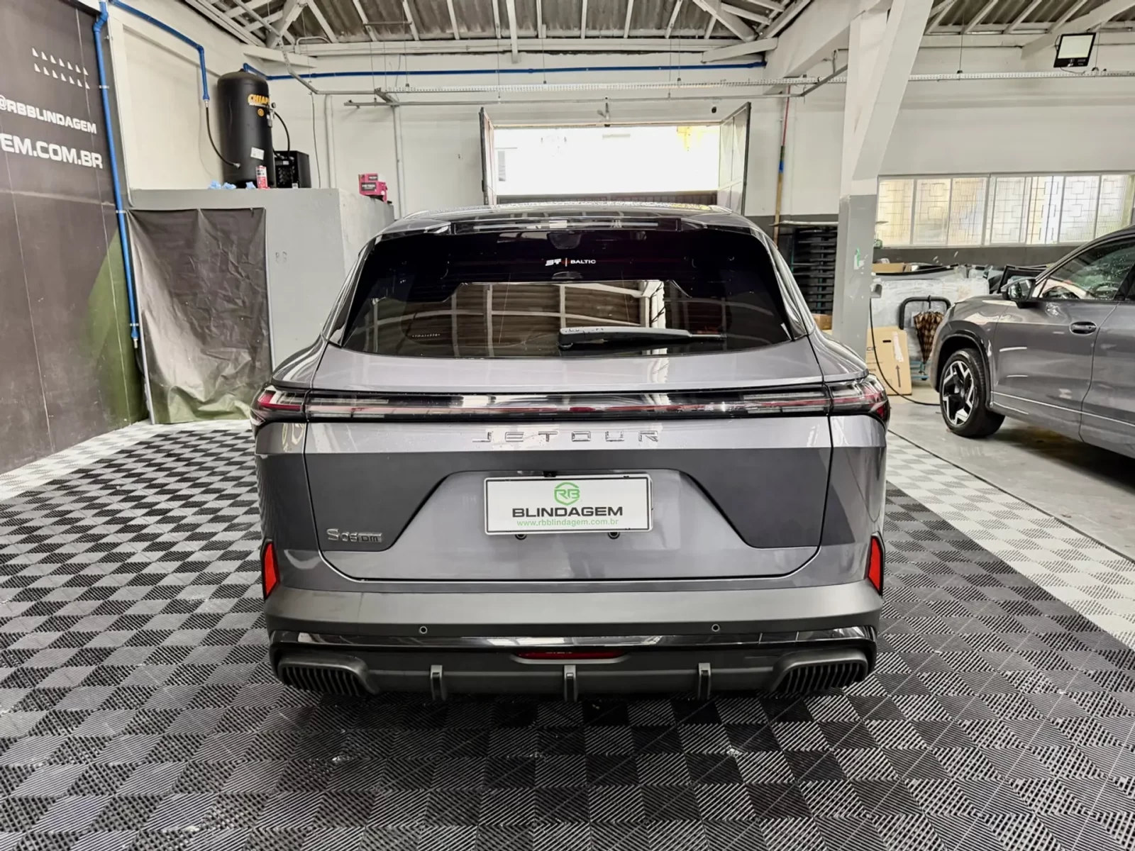 jetour-s06-1-5-tgdi-phev-advance-dht-07