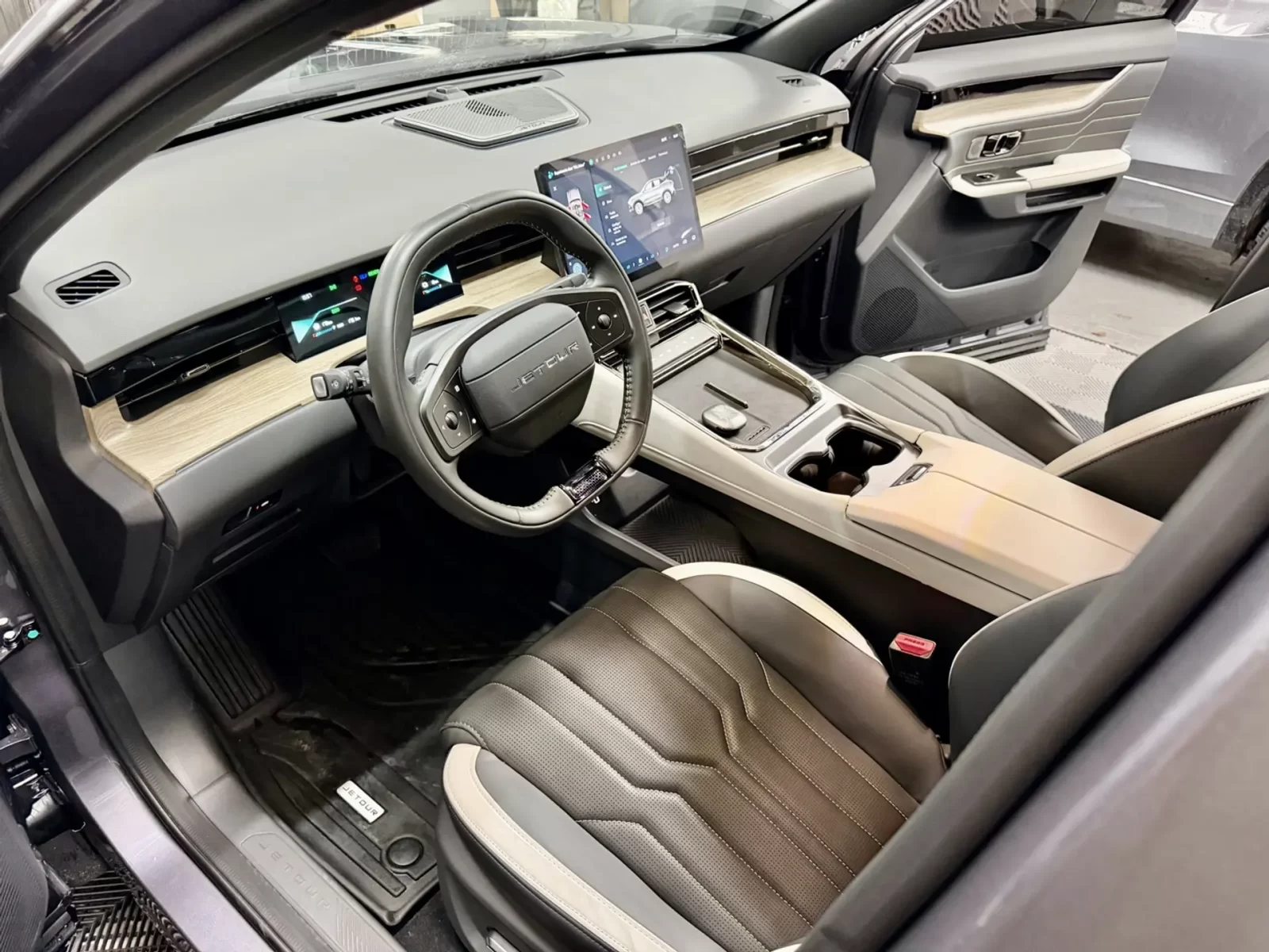 jetour-s06-1-5-tgdi-phev-advance-dht-09