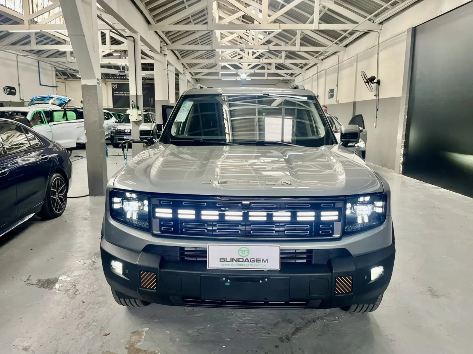 jetour-t1-1-5-tgdi-phev-premium-dht-02