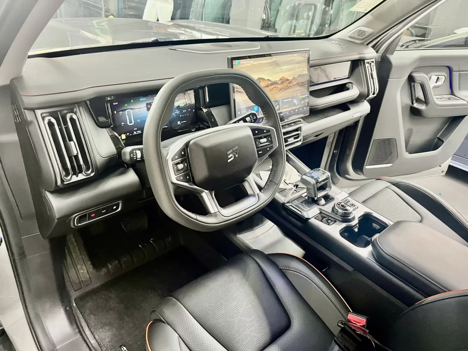 jetour-t1-1-5-tgdi-phev-premium-dht-10