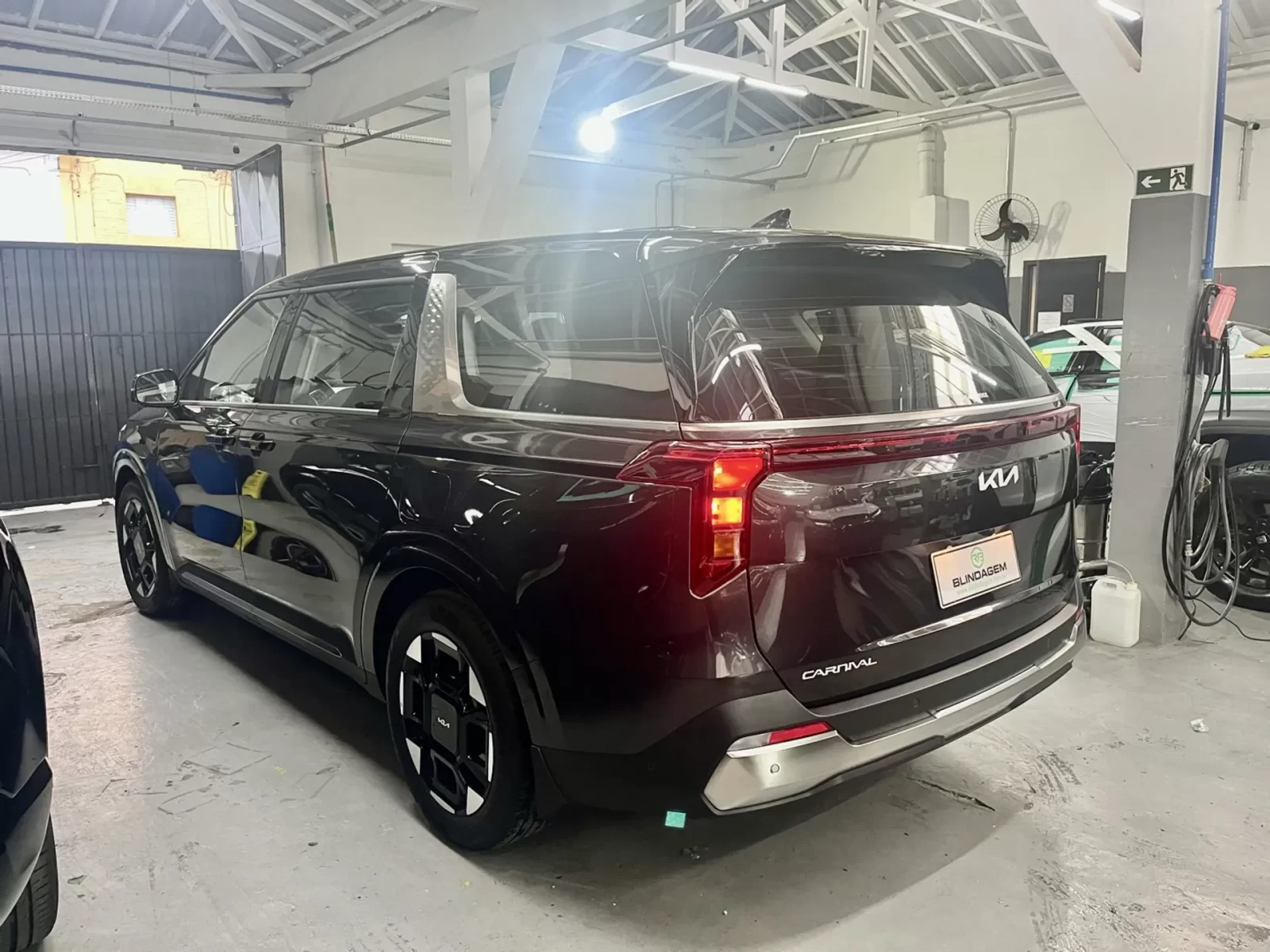 kia-carnival-3-5-v6-gasolina-ex-automatico-07