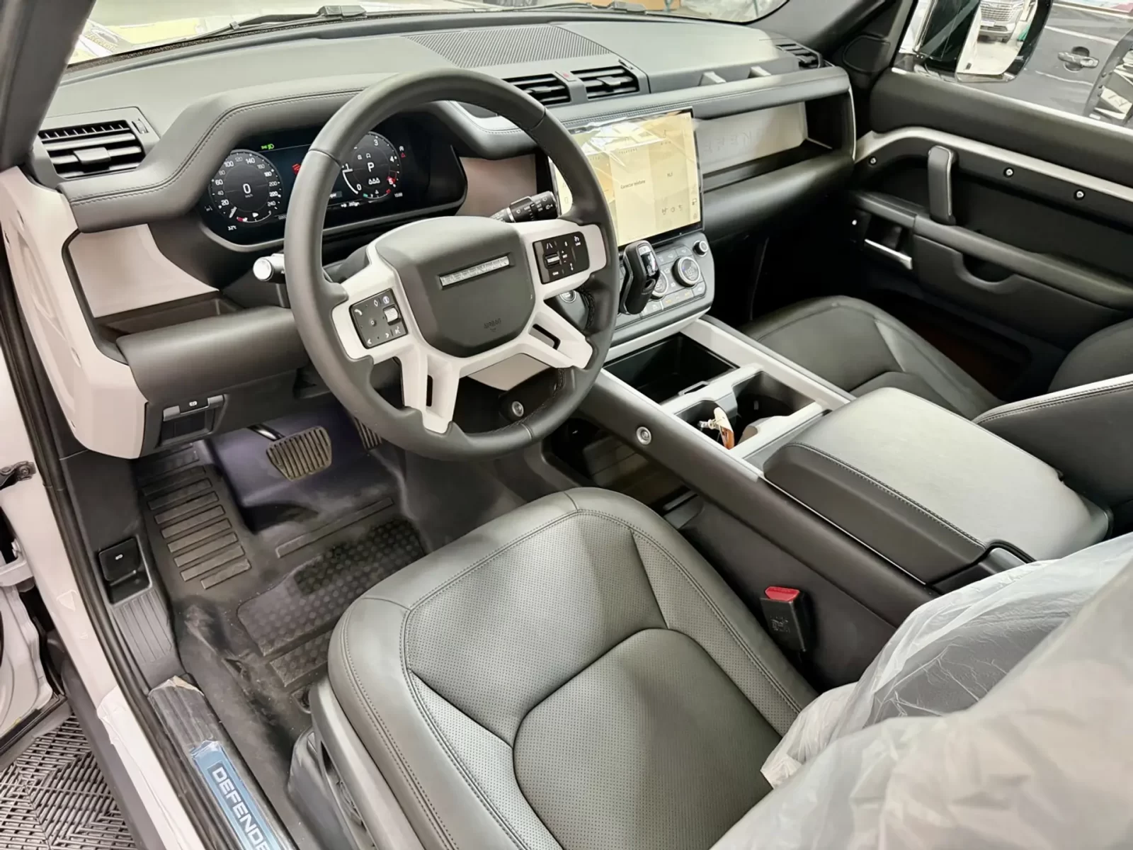 land-rover-defender-3-0-d350-turbo-diesel-mhev-90-xdynamic-hse-awd-automatico-12