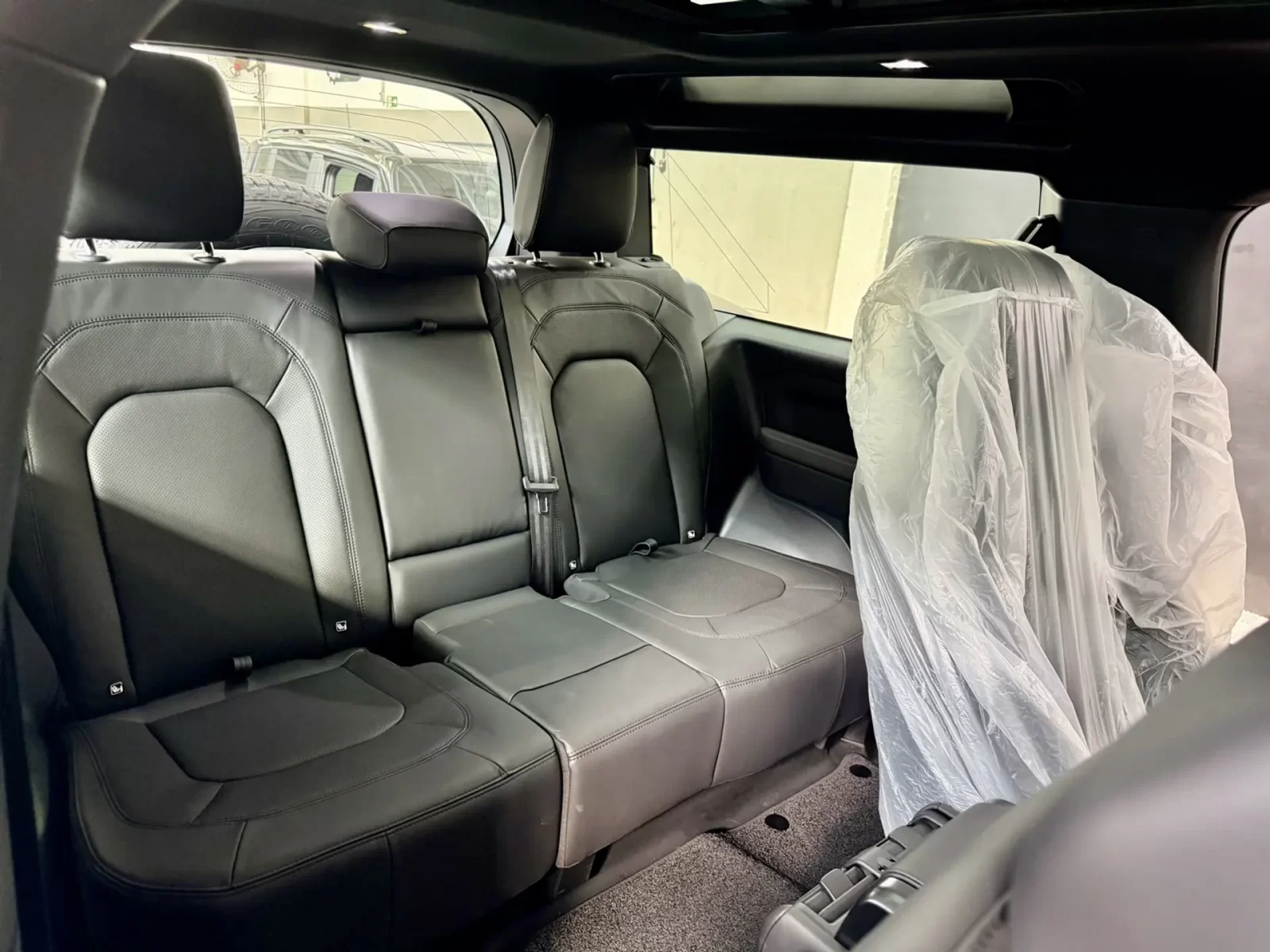 land-rover-defender-3-0-d350-turbo-diesel-mhev-90-xdynamic-hse-awd-automatico-13