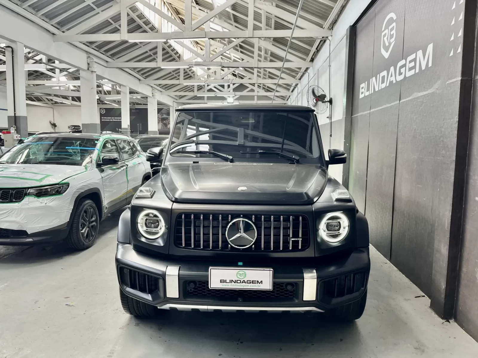 mercedes-benz-g-63-amg-40-v8-biturbo-mhev-4matic-speedshift-4-portas-2025-2025-03