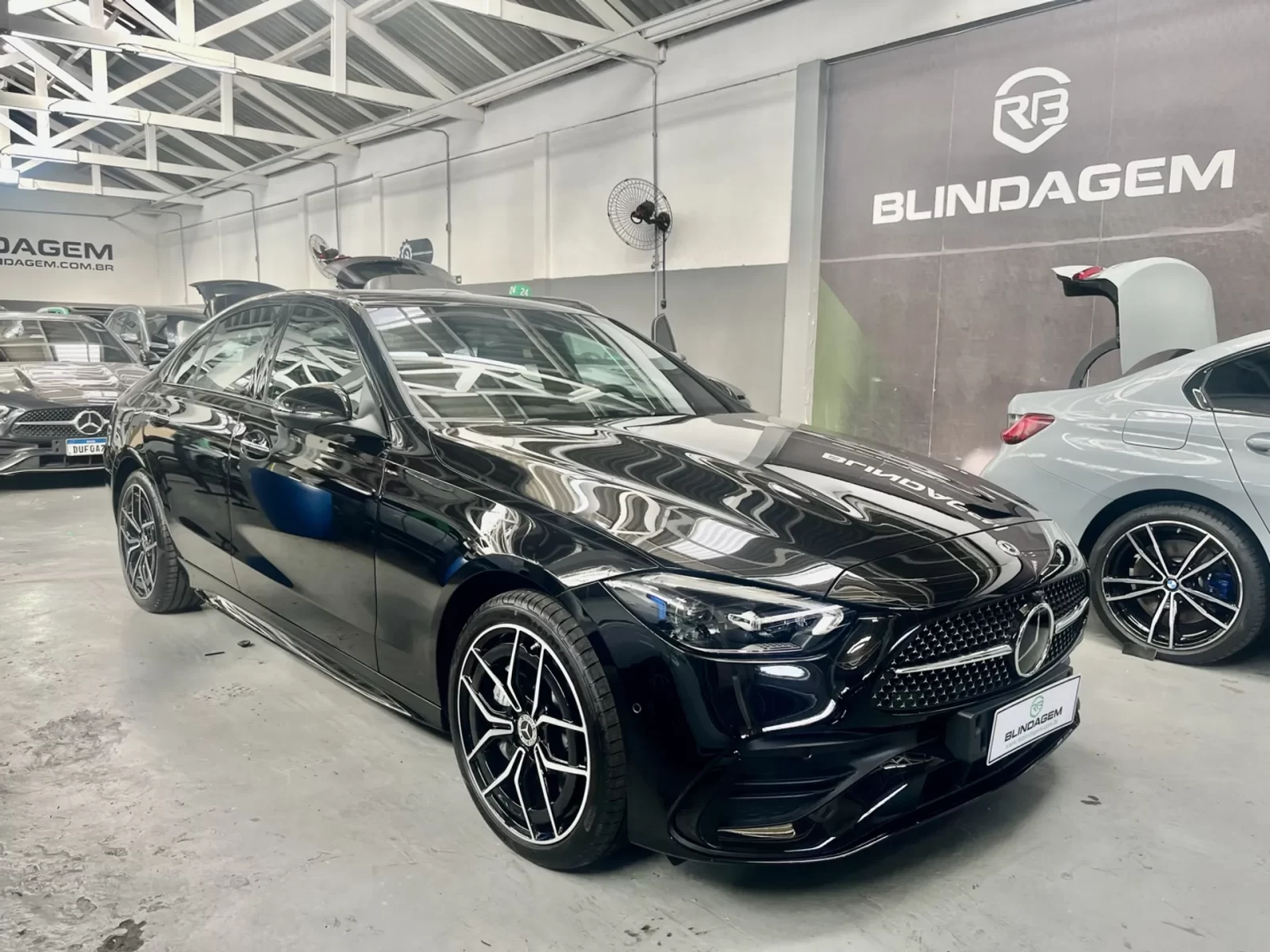 mercedesbenz-c-300-2-0-eq-boost-hibrido-amg-line-9gtronic-01