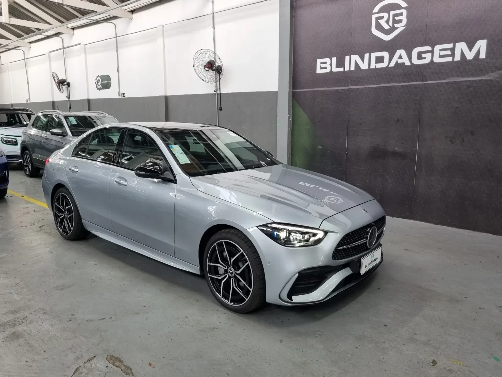 mercedesbenz-c-300-2-0-eq-boost-hibrido-amg-line-9gtronic-01
