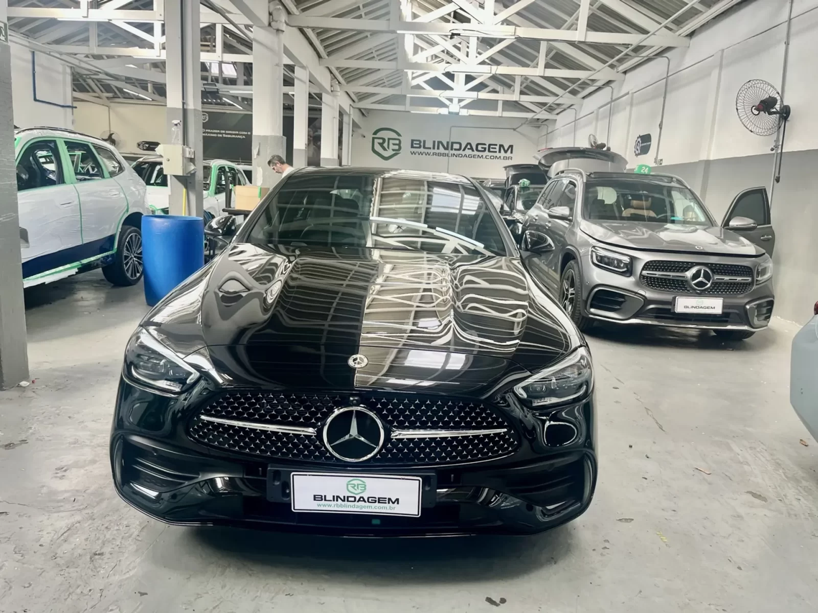 mercedesbenz-c-300-2-0-eq-boost-hibrido-amg-line-9gtronic-03