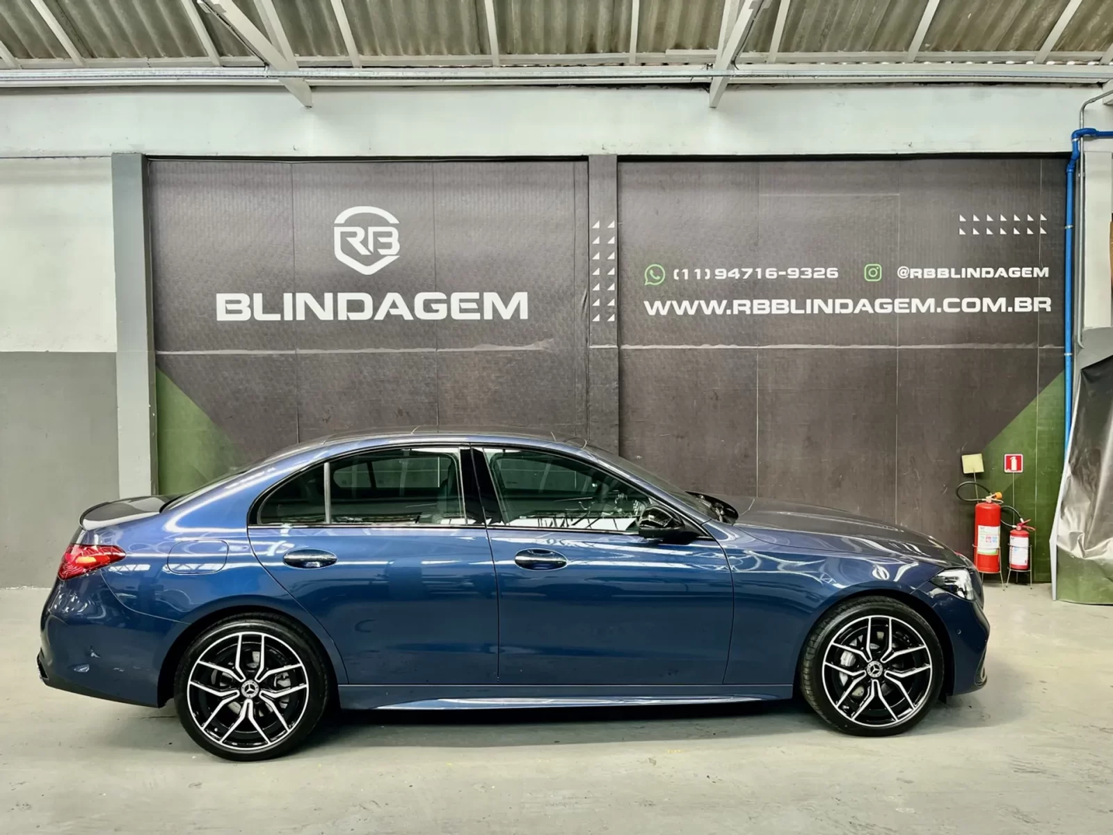mercedesbenz-c-300-2-0-eq-boost-hibrido-amg-line-9gtronic-03