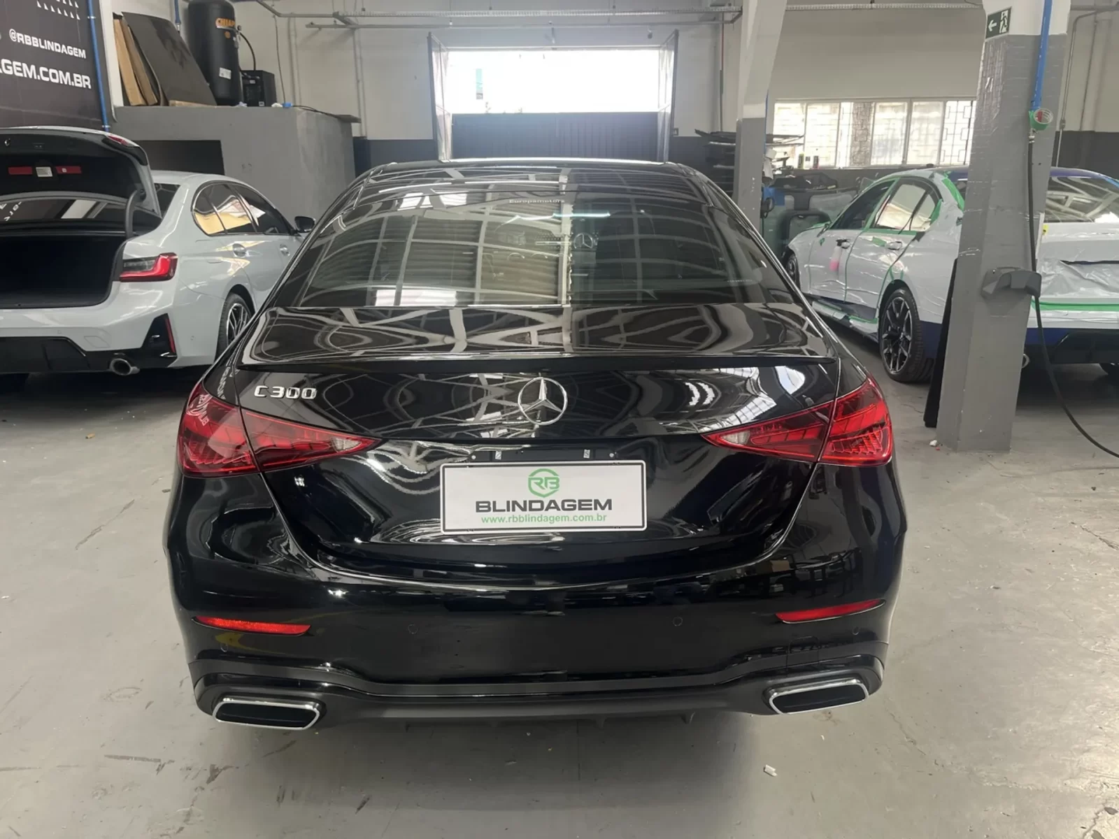 mercedesbenz-c-300-2-0-eq-boost-hibrido-amg-line-9gtronic-06