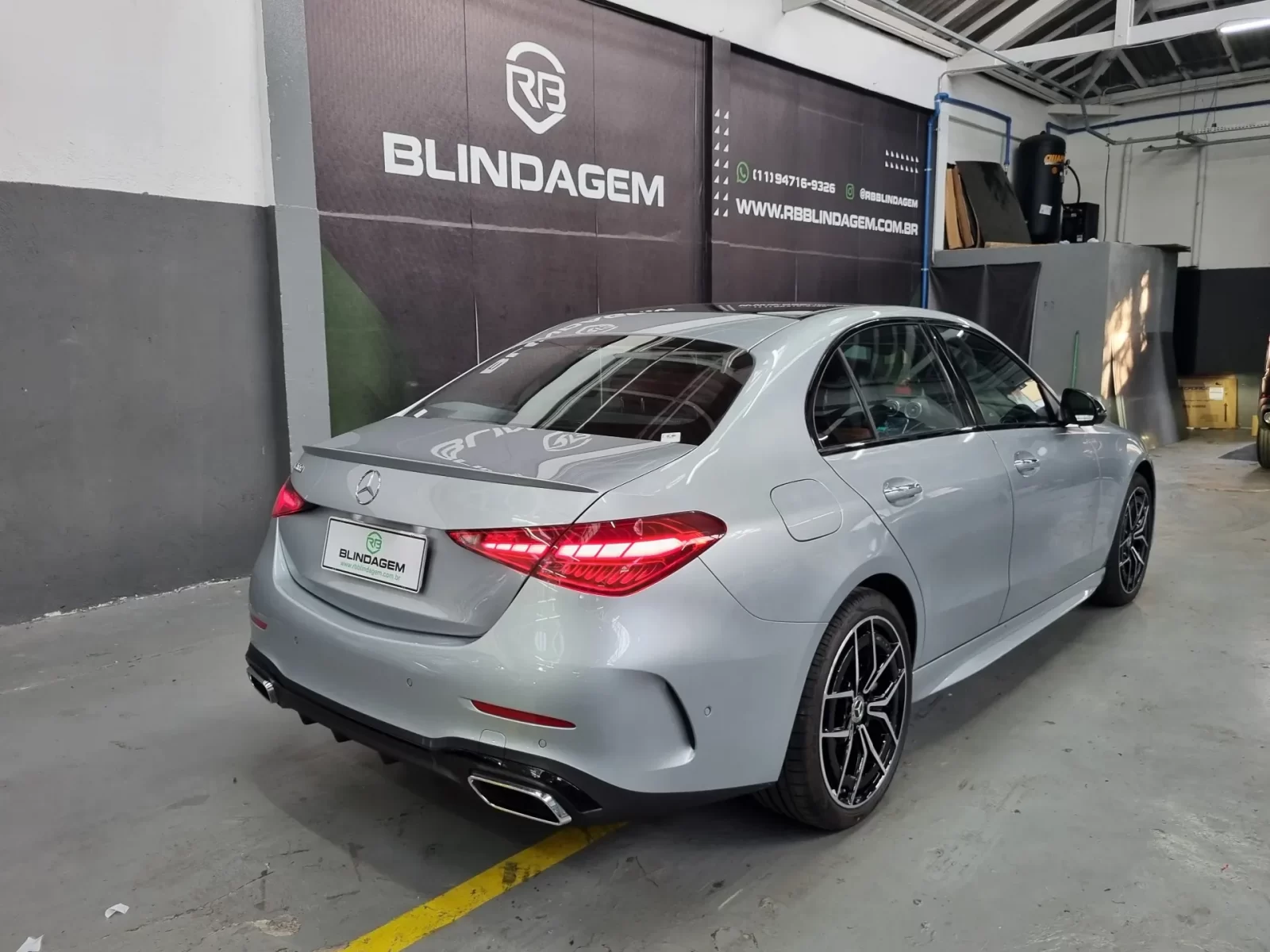 mercedesbenz-c-300-2-0-eq-boost-hibrido-amg-line-9gtronic-06
