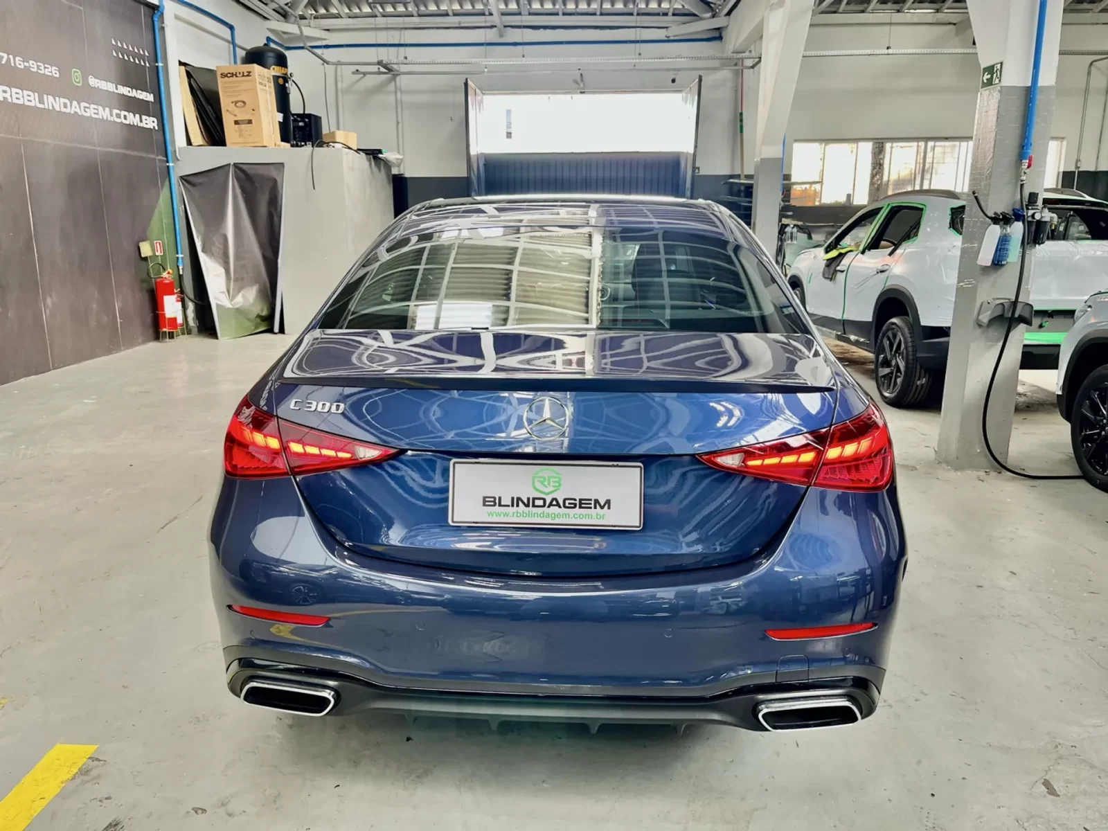 mercedesbenz-c-300-2-0-eq-boost-hibrido-amg-line-9gtronic-07