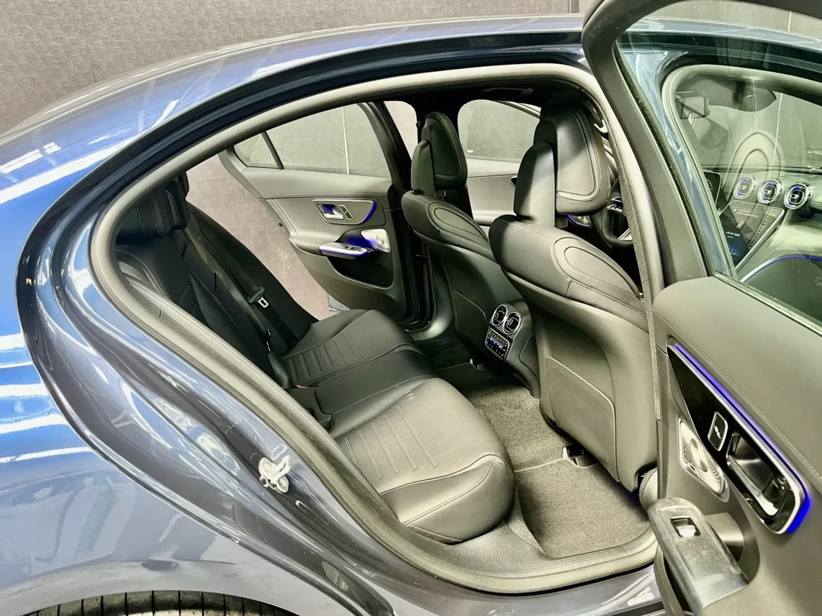 mercedesbenz-c-300-2-0-eq-boost-hibrido-amg-line-9gtronic-13