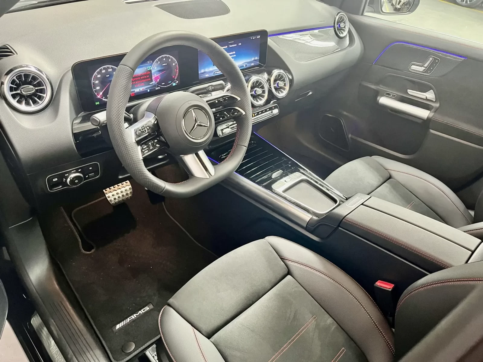 mercedesbenz-gla-200-1-3-mhev-amg-line-7gdct-wmimagem00300627043
