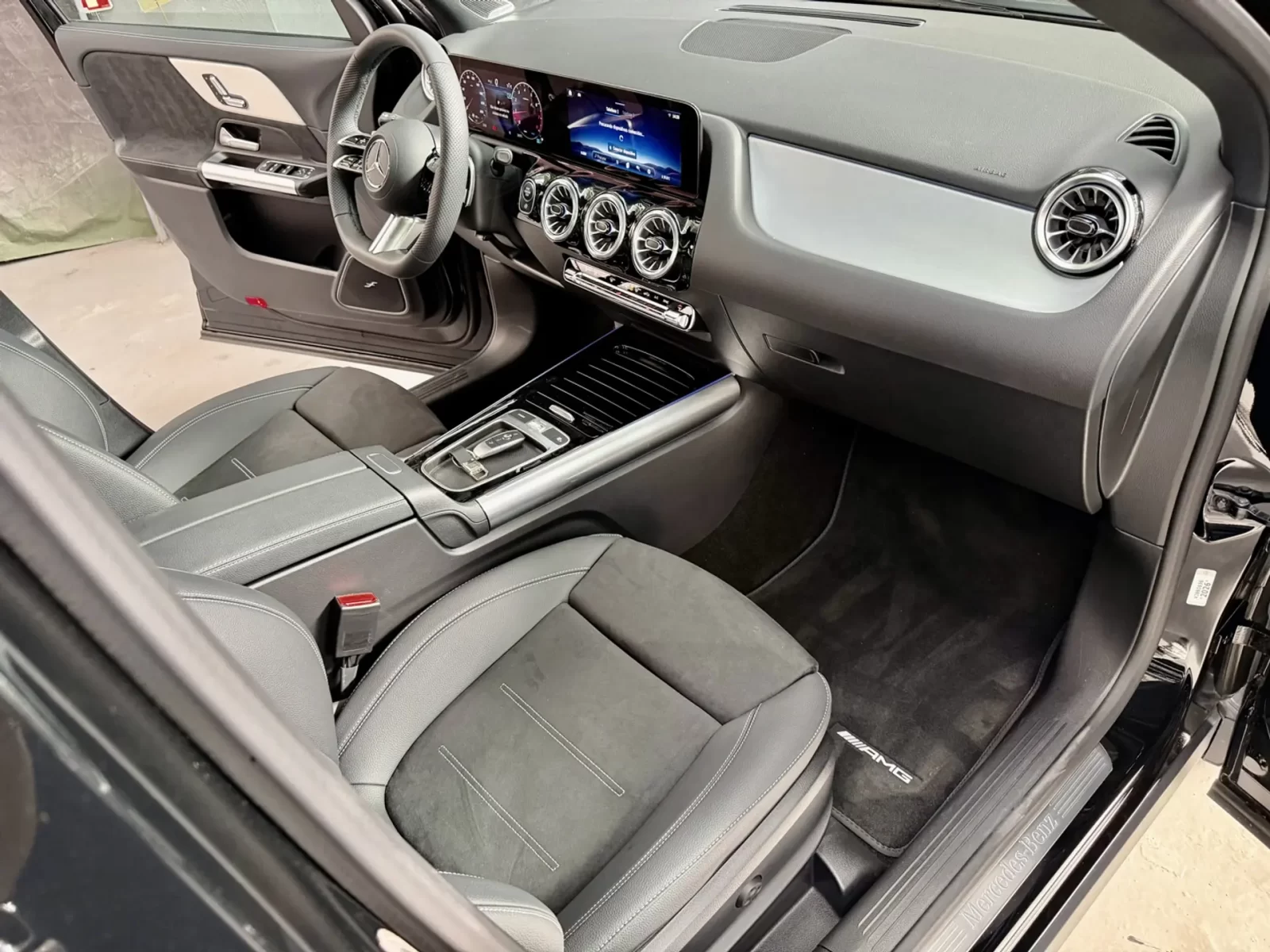 mercedesbenz-gla-200-1-3-mhev-night-edition-7gdct-08