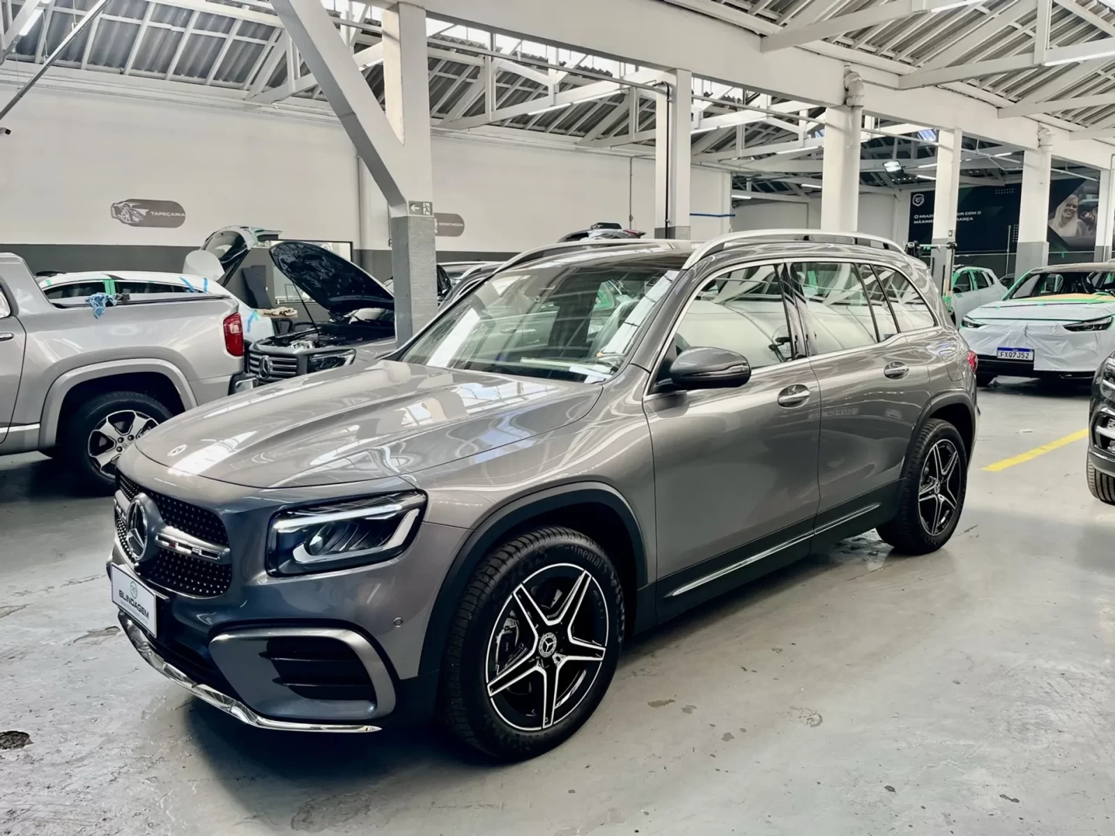 mercedesbenz-glb-220-2-0-mhev-amg-line-4matic-8gdct-02