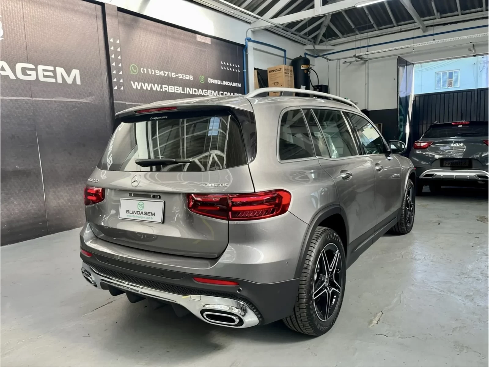 mercedesbenz-glb-220-2-0-mhev-amg-line-4matic-8gdct-06