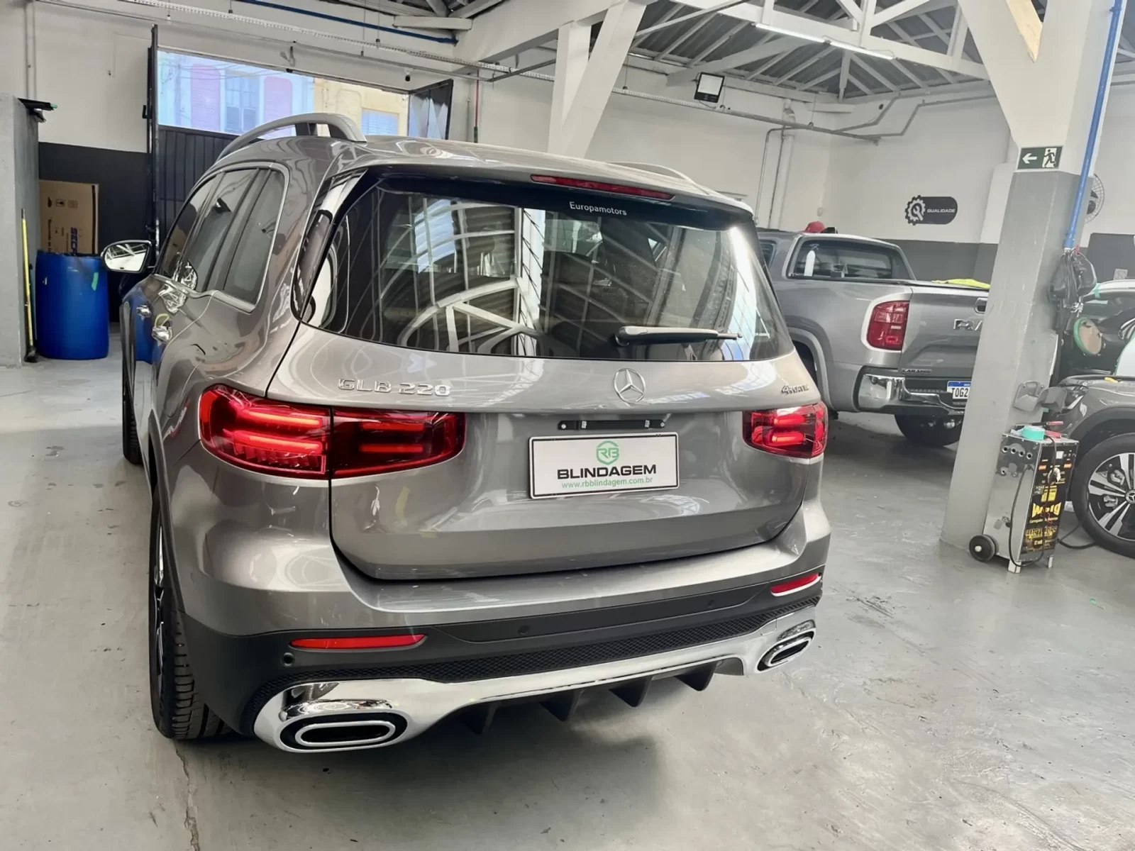 mercedesbenz-glb-220-2-0-mhev-amg-line-4matic-8gdct-08