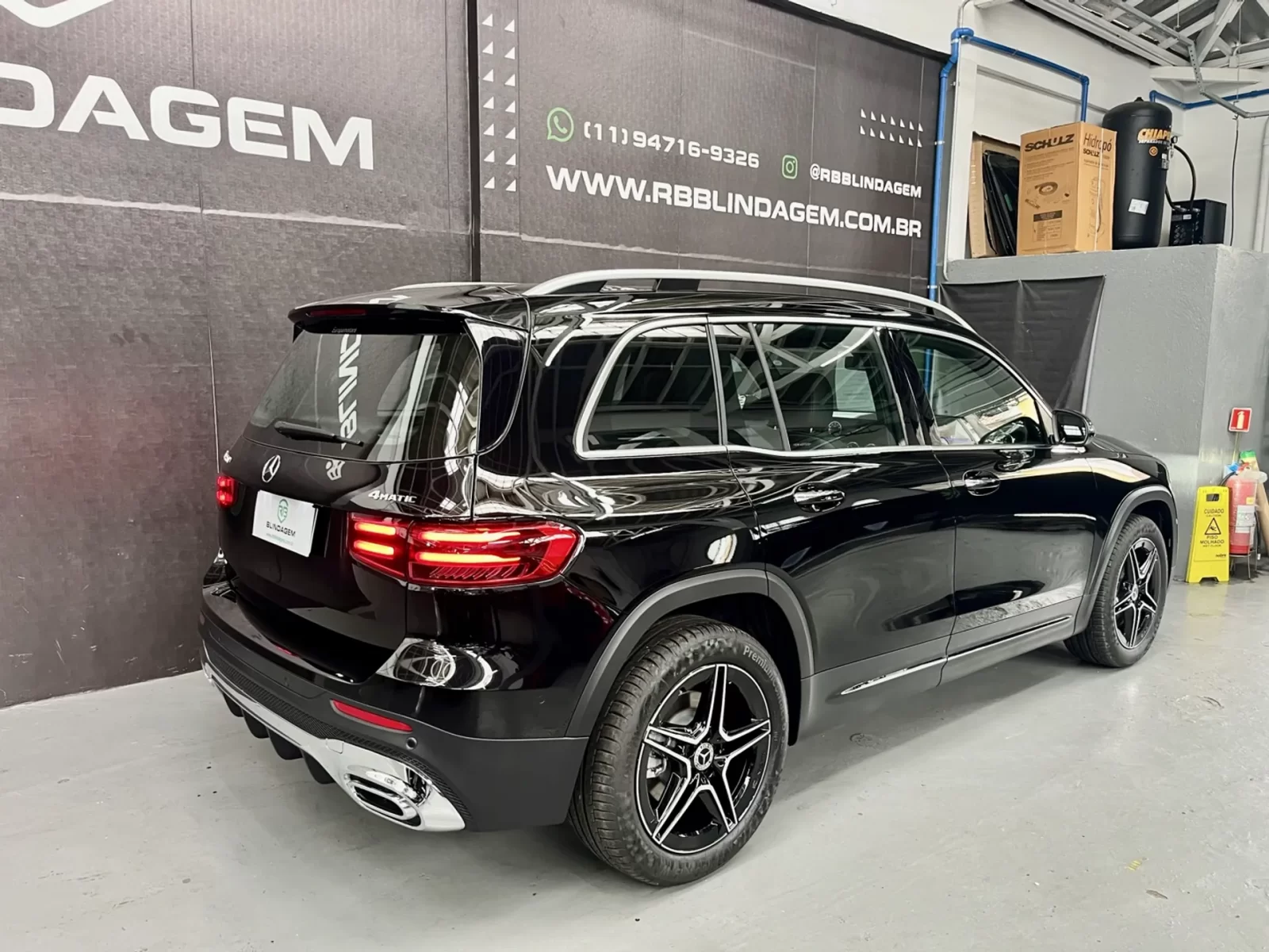 mercedesbenz-glb-220-2-0-mhev-amg-line-4matic-8gdct-wmimagem23531731715