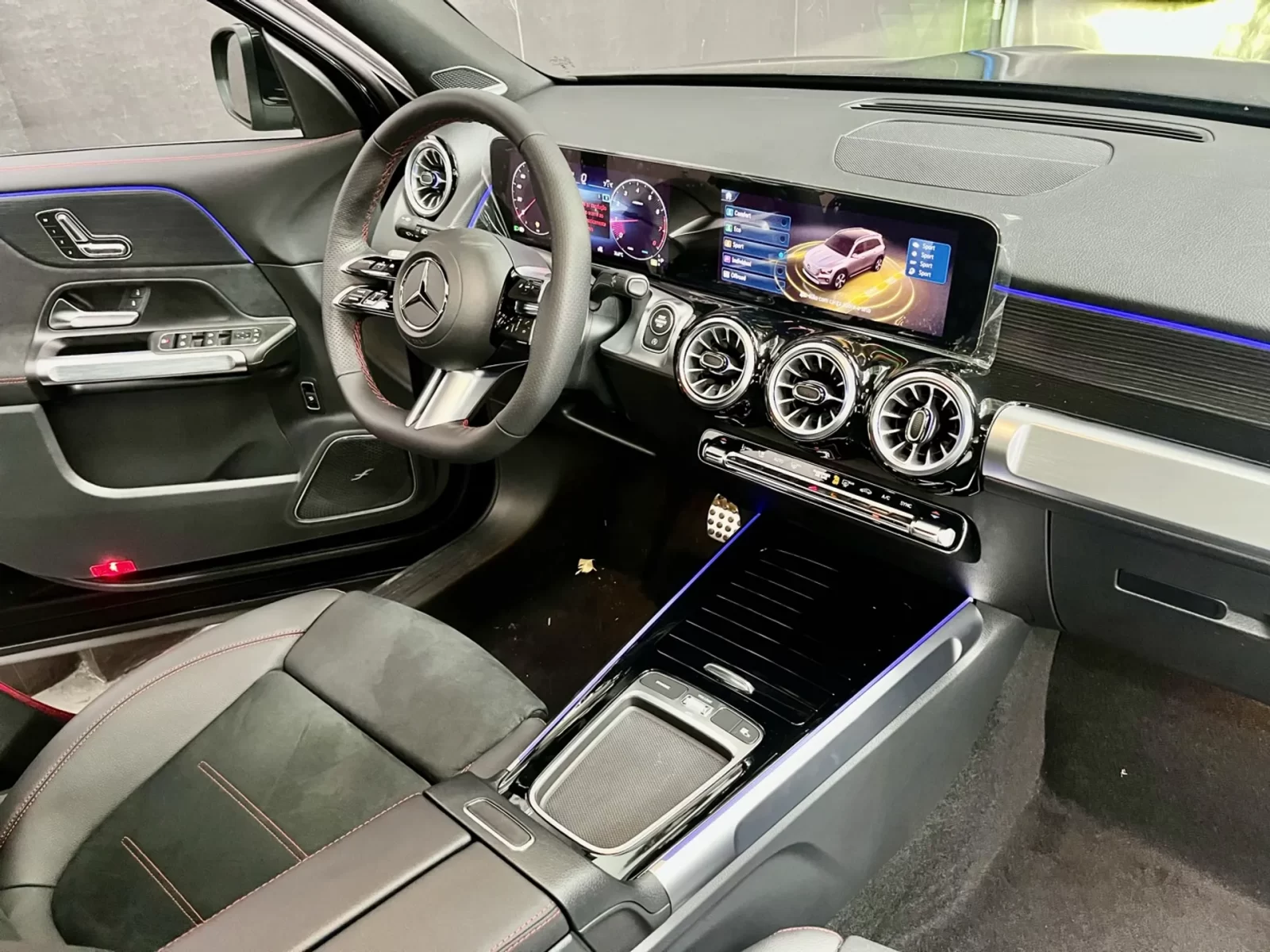 mercedesbenz-glb-220-2-0-mhev-amg-line-4matic-8gdct-wmimagem23531811626