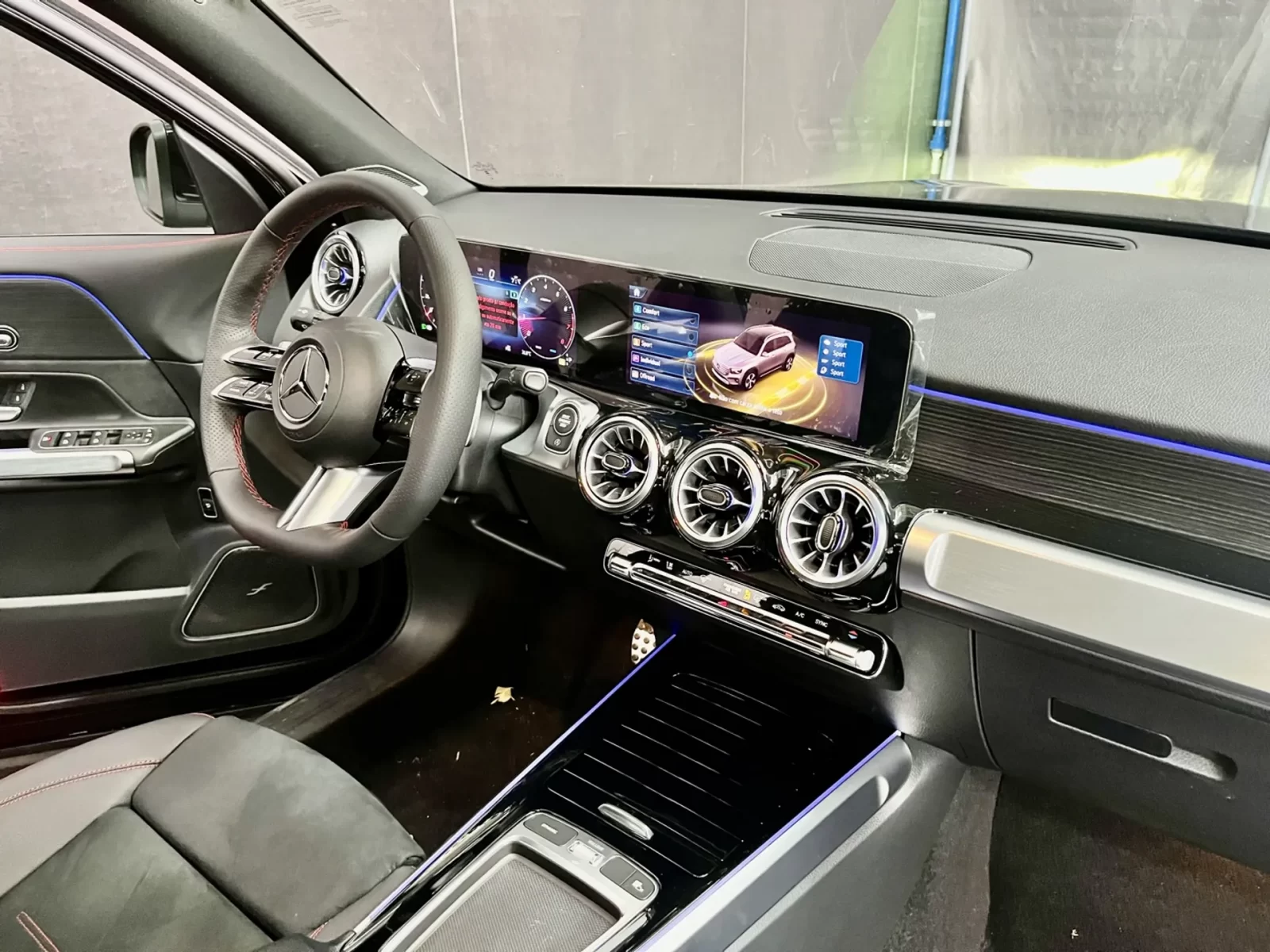 mercedesbenz-glb-220-2-0-mhev-amg-line-4matic-8gdct-wmimagem23531834028