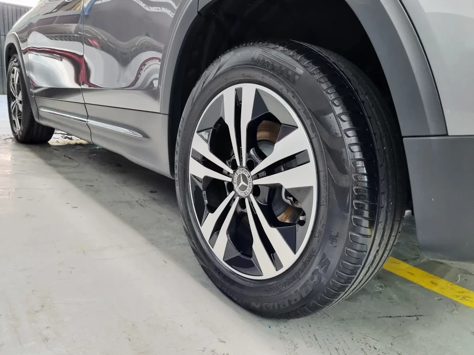 mercedesbenz-glb-220-2-0-mhev-progressive-4matic-8gdct-09