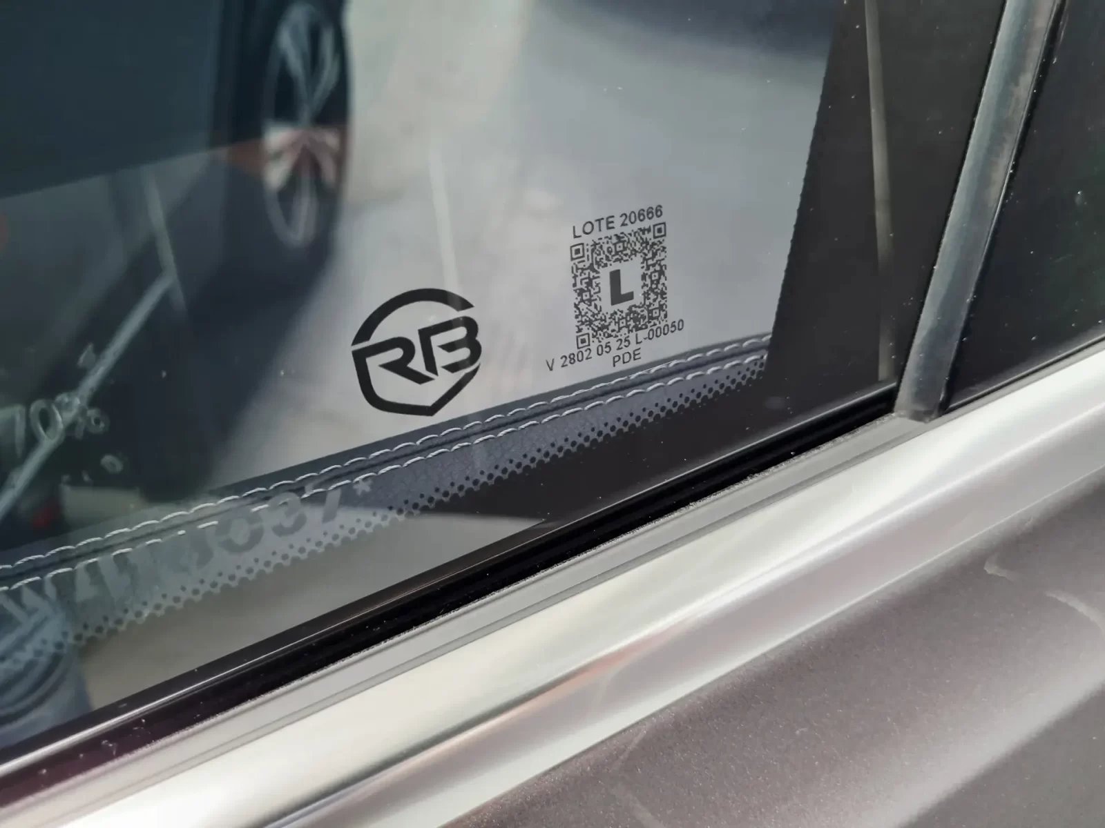 mercedesbenz-glb-220-2-0-mhev-progressive-4matic-8gdct-10