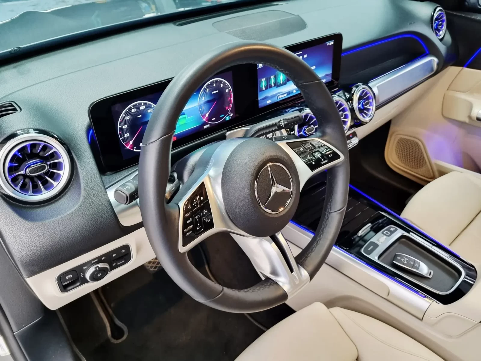 mercedesbenz-glb-220-2-0-mhev-progressive-4matic-8gdct-12