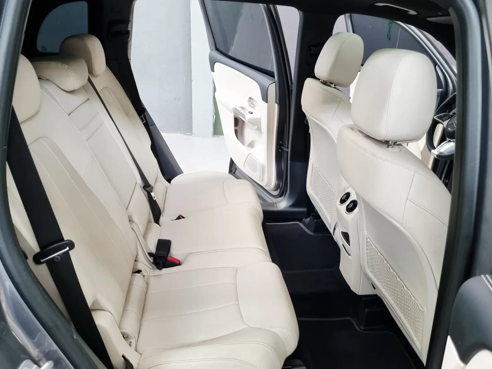 mercedesbenz-glb-220-2-0-mhev-progressive-4matic-8gdct-17