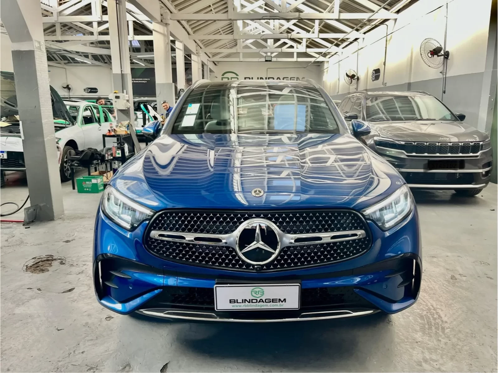 mercedesbenz-glc-300-2-0-mhev-amg-line-4matic-9gtronic-02
